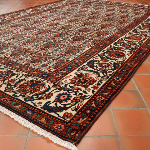 Handmade Persian Bakhtiar carpet - 306323