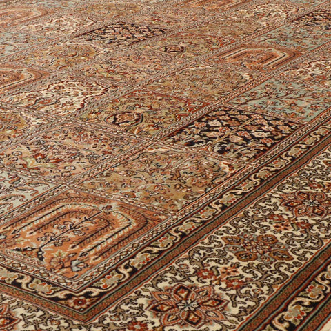 Fine handmade Kashmir silk rug - 307300