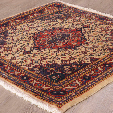 Handmade Persian Sarouk square - 309203
