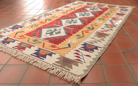 Handmade Fine Turkish Seccade Kilim rug - 309473