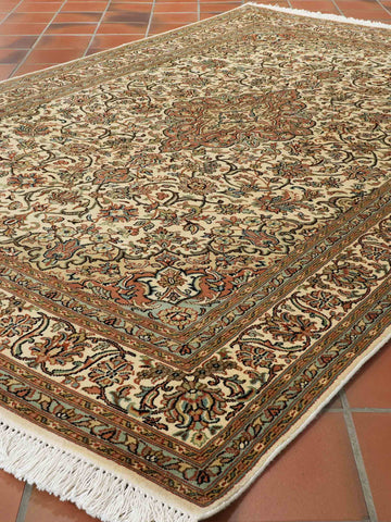 Handmade fine Kashmir silk rug - 309517